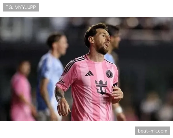 足球明星闪耀全场，稳健表现点燃激情赛事